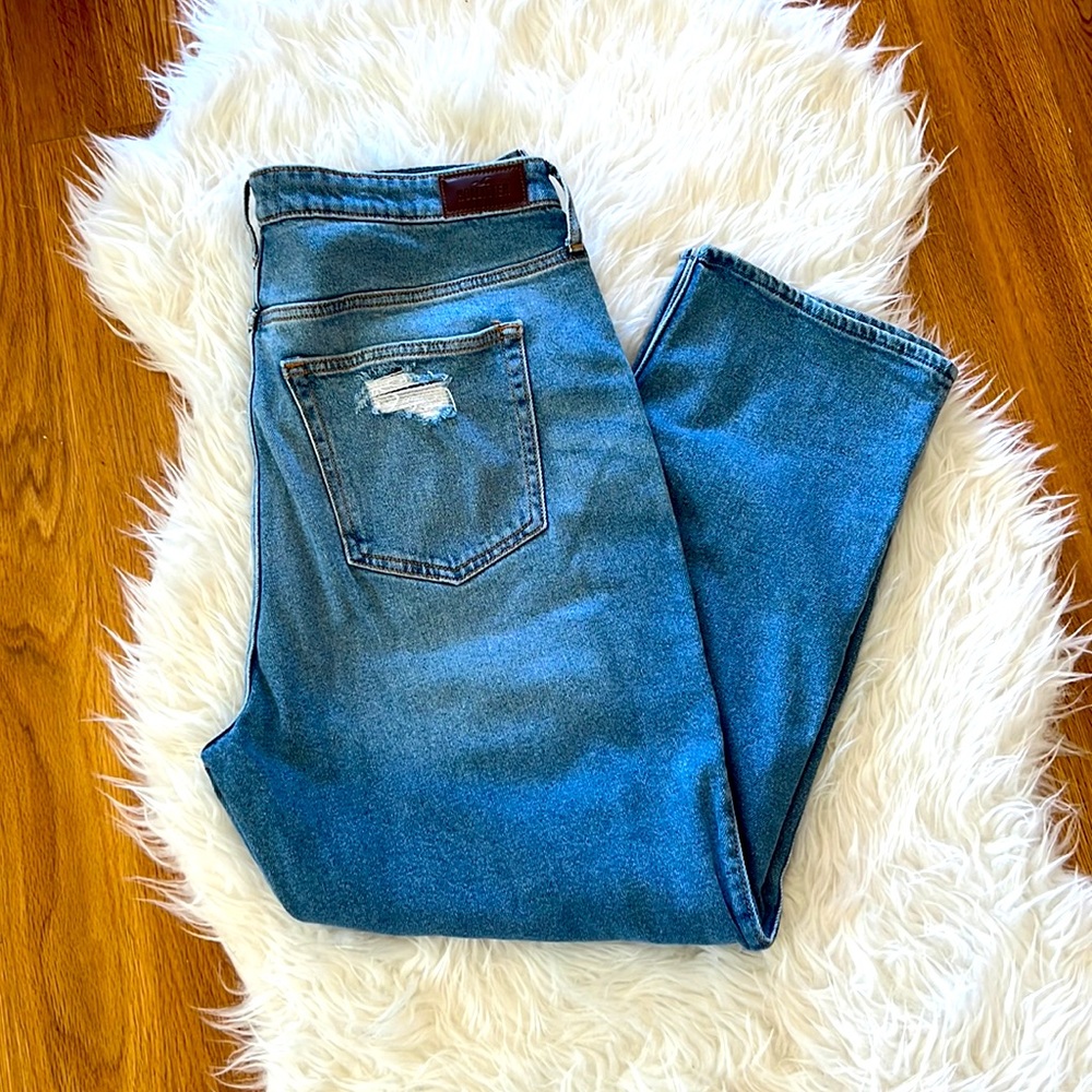 Hollister ultra high rise vintage straight jeans